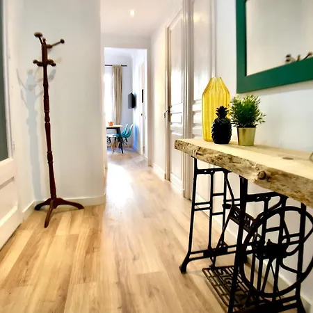 Apartamento Sagrada Familia Iv *
