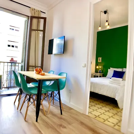 Sagrada Familia Iv Apartamento *