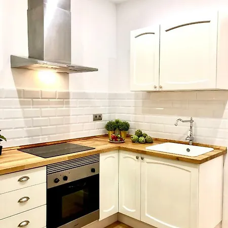 Apartamento Sagrada Familia Iv *
